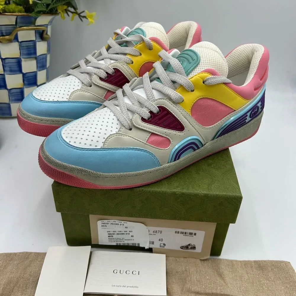 Women's Gucci basket, distressed, low top leather sneakers size 40 made in Italy